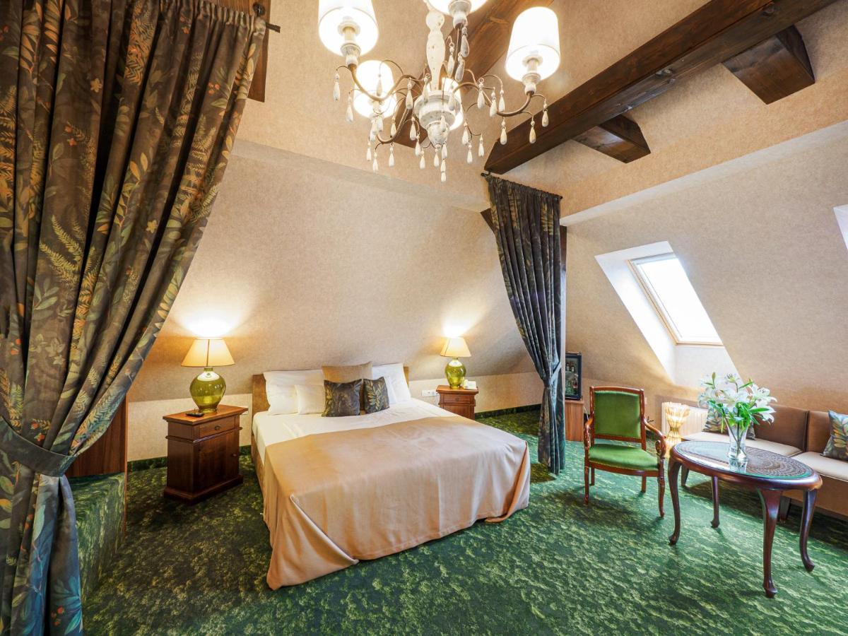 Platan Udvarhaz 4* Tata